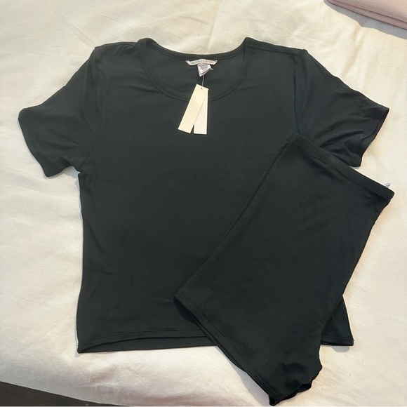 Victoria's Secret Black Ribbed Pj set - Picture 1 of 6